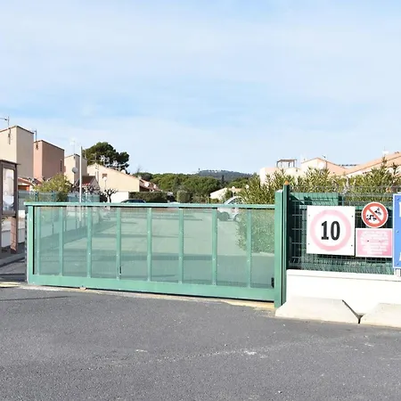 Pavillon Proche De La & Des Commerces Ay060-056 Vires