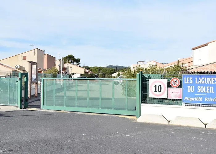 Pavillon Proche De La & Des Commerces Ay060-056 Vires